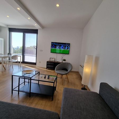 J&J Apartments Belgrado Exterior foto