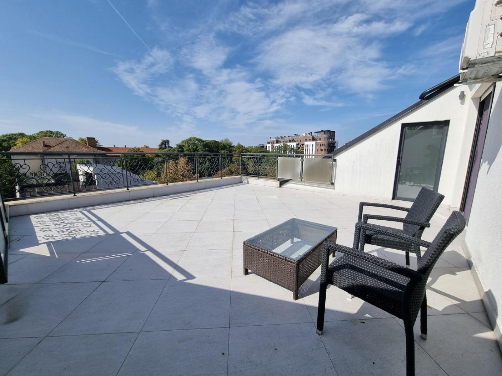 J&J Apartments Belgrado Exterior foto